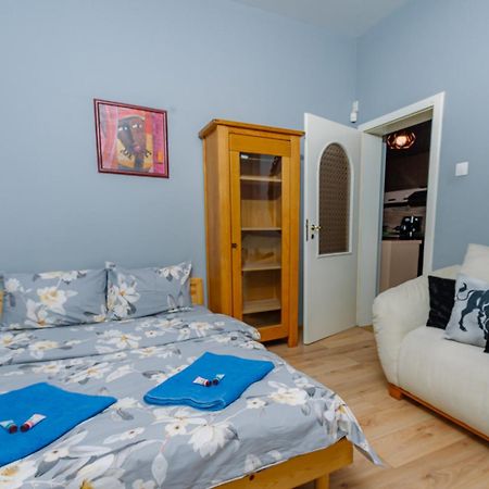 Top Center, 3Bdr, Heart Of The City, Free Secured Parking София Экстерьер фото