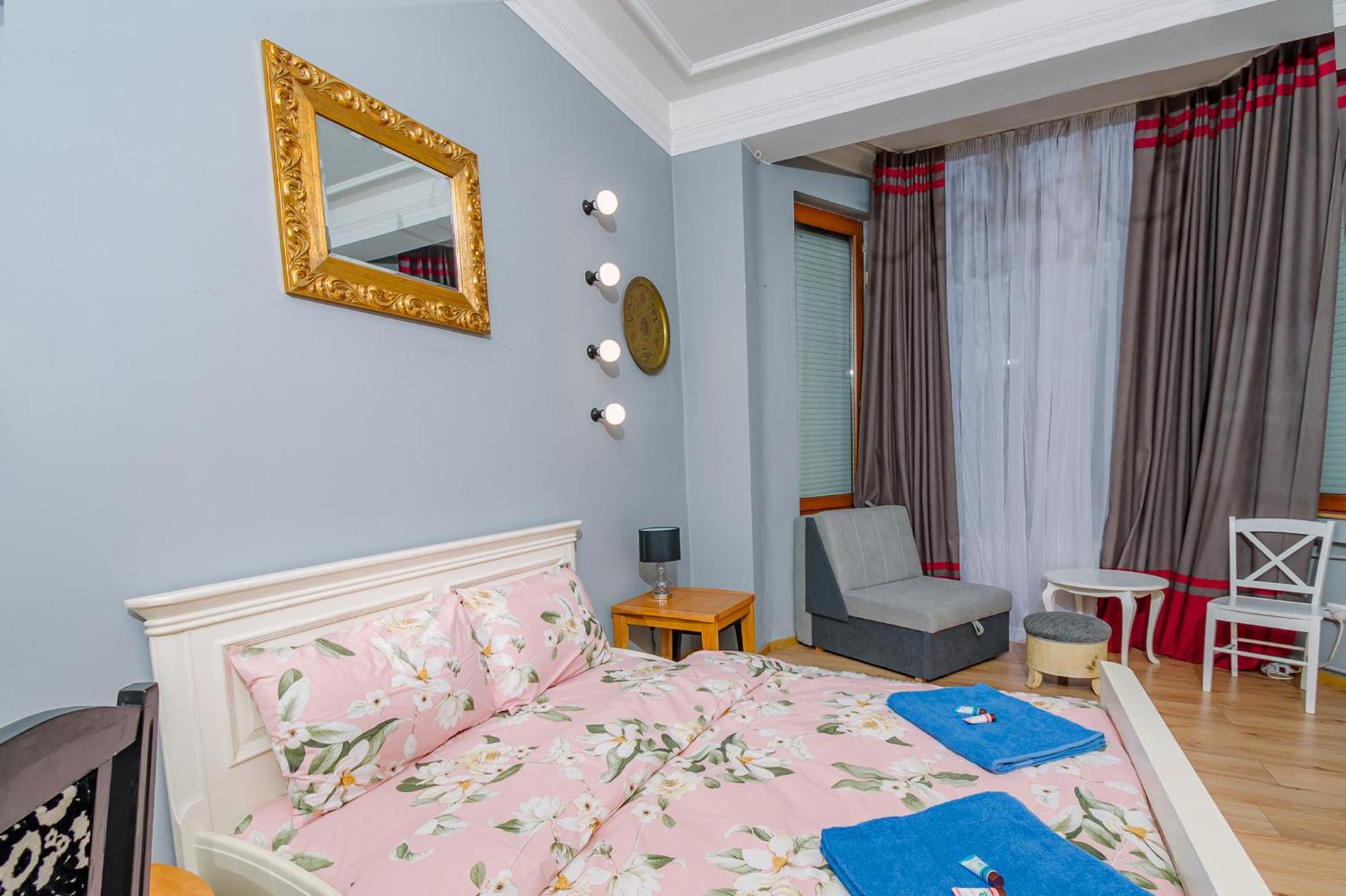 Top Center, 3Bdr, Heart Of The City, Free Secured Parking София Экстерьер фото