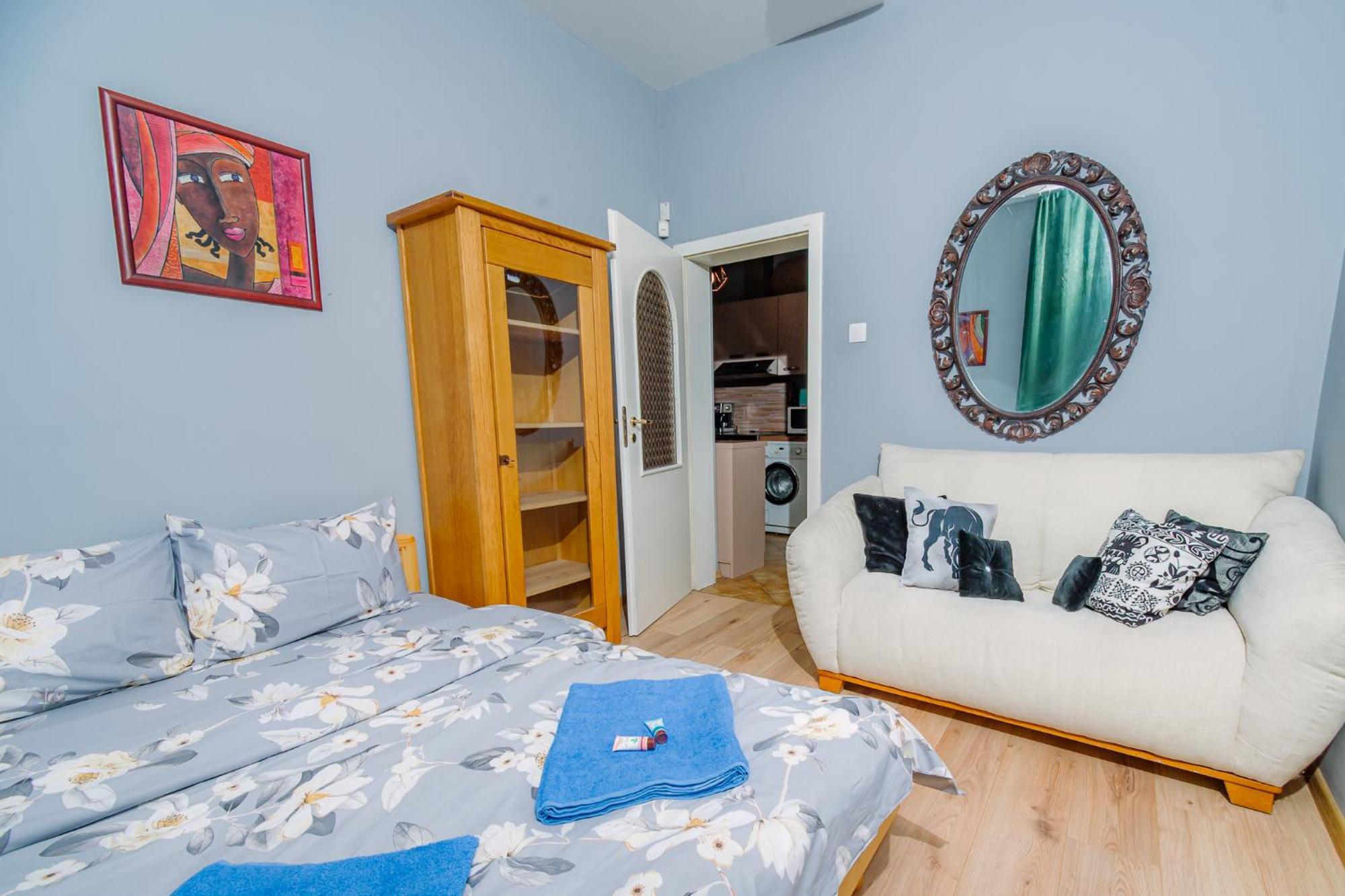 Top Center, 3Bdr, Heart Of The City, Free Secured Parking София Экстерьер фото
