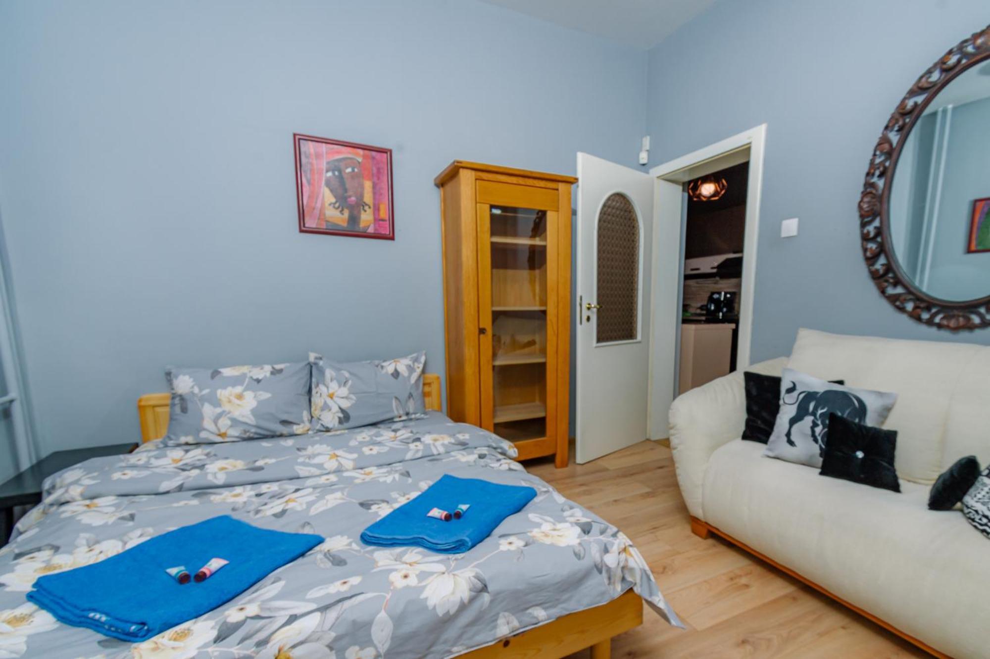 Top Center, 3Bdr, Heart Of The City, Free Secured Parking София Экстерьер фото